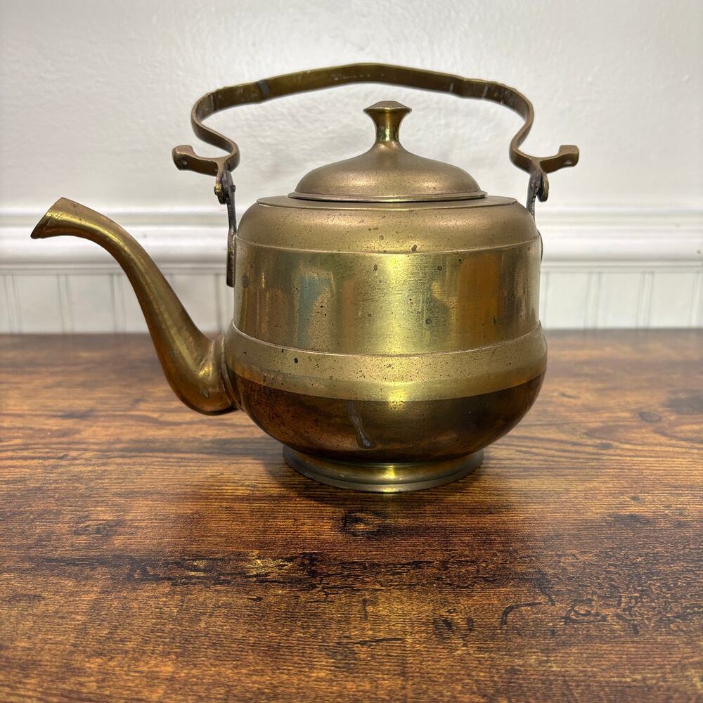 Vintage Brass Teapot Tea Kettle with Lid Patina MCM Shabby Chic Boho Decor - Picture 10 of 10